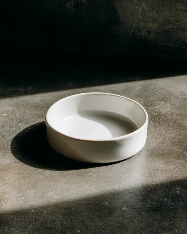 No. 03 Shallow Dish — White porcelain